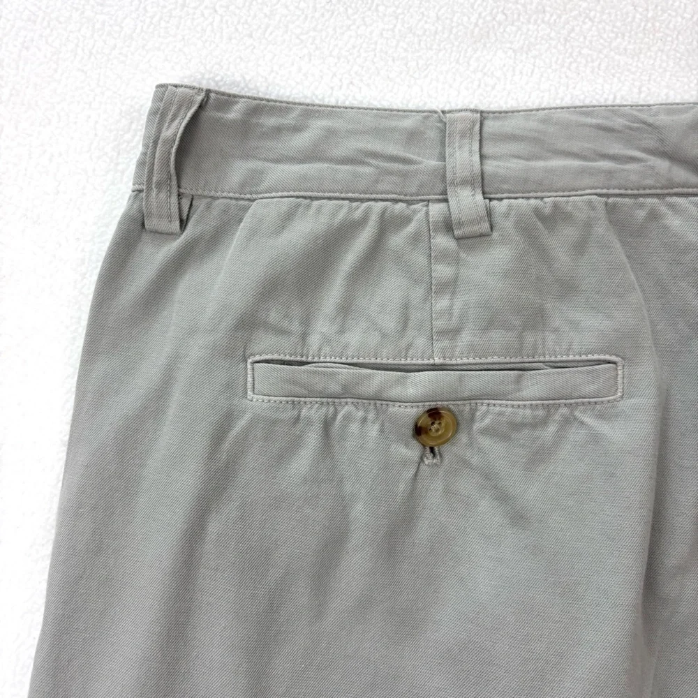 Vineyard Vines Gray Flat Front Classic Gray Men's Cotton Chino Shorts Size 38